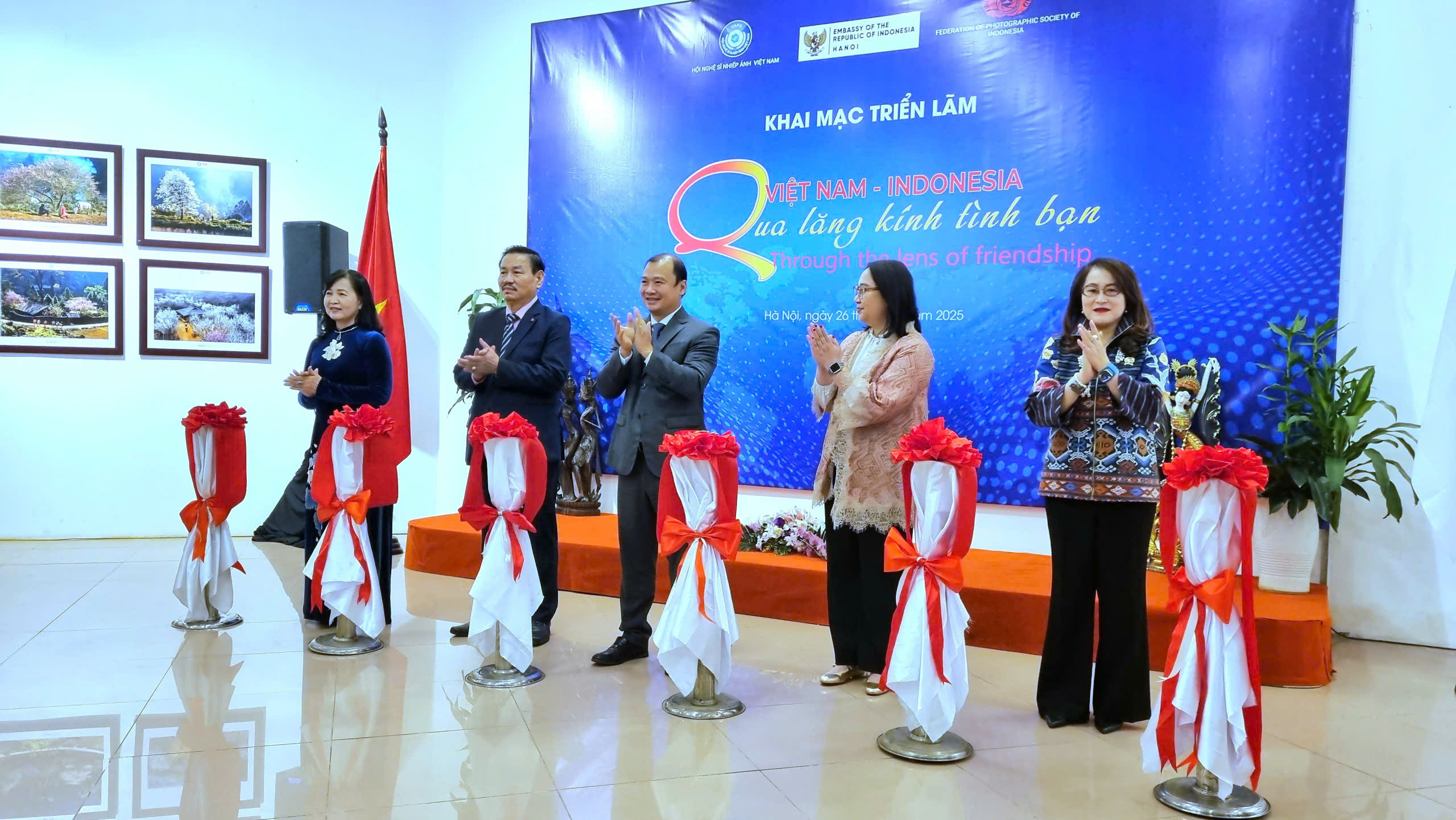 Thưởng lãm 140 ảnh nghệ thuật qua ống kính của các nghệ sĩ Việt Nam và Indonesia - 2