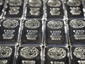 Dự trữ bạc ở Trung Quốc xuống đáy 10 năm: Rủi ro mới nổi với thị trường bạc toàn cầu