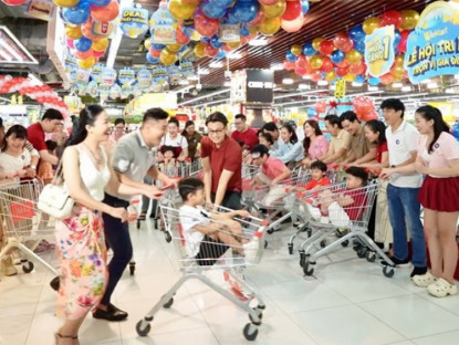 Thông tin doanh nghiệp - WinMart “lên sóng” Cuộc đua Mua sắm, thu hút hàng trăm triệu lượt xem