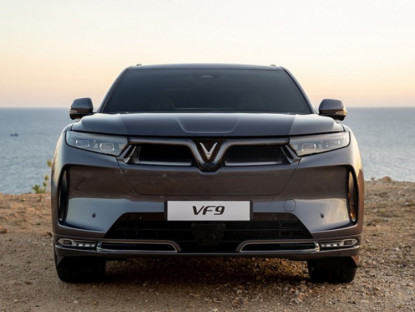 Công nghệ - Giá xe VinFast VF 9 tháng 11/2025, SUV điện full-size từ 1,499 tỷ đồng