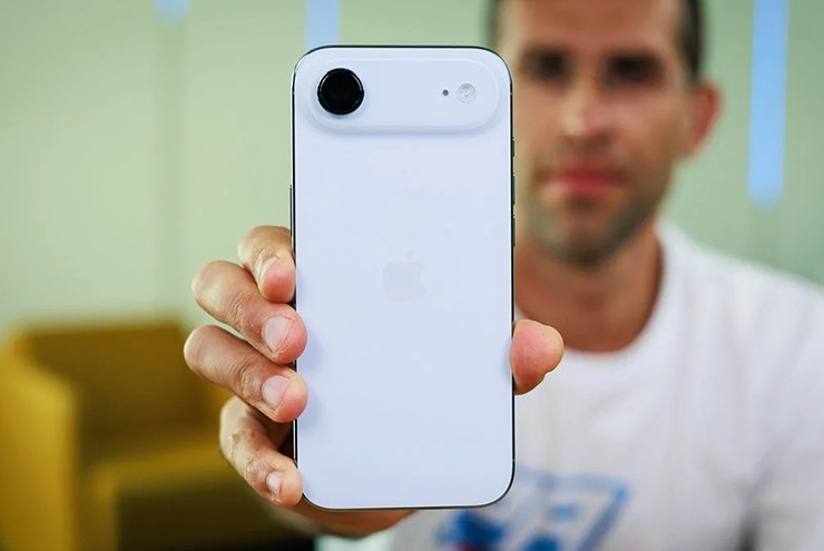 iPhone Air khiến điện thoại siêu mỏng “chết yểu” ngay từ khi hình thành - 1