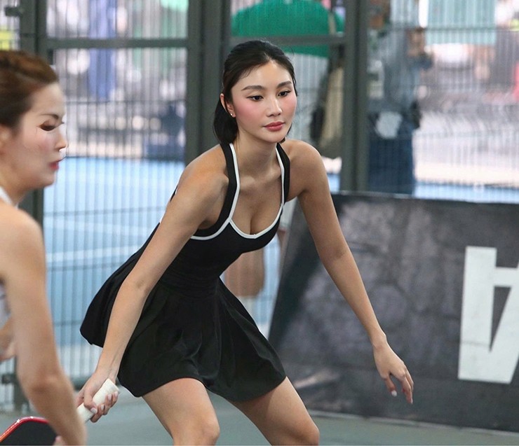 Tranh cãi chơi pickleball lúc nửa đêm, dàn mỹ nhân kể trải nghiệm đáng nhớ - 1