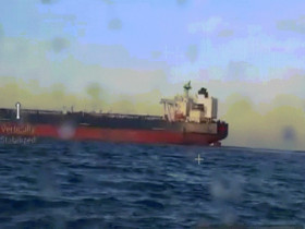 Ukraine tung video tấn công, gây nổ 2 tàu chở dầu nghi thuộc 