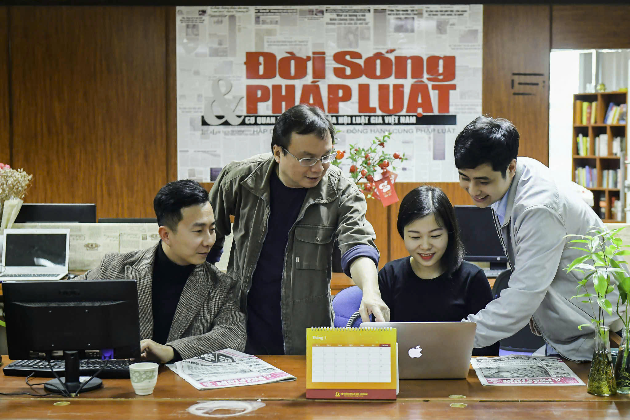 Nguyễn Tiến Thanh: “Thơ hay không cần ai chống lưng” - 2