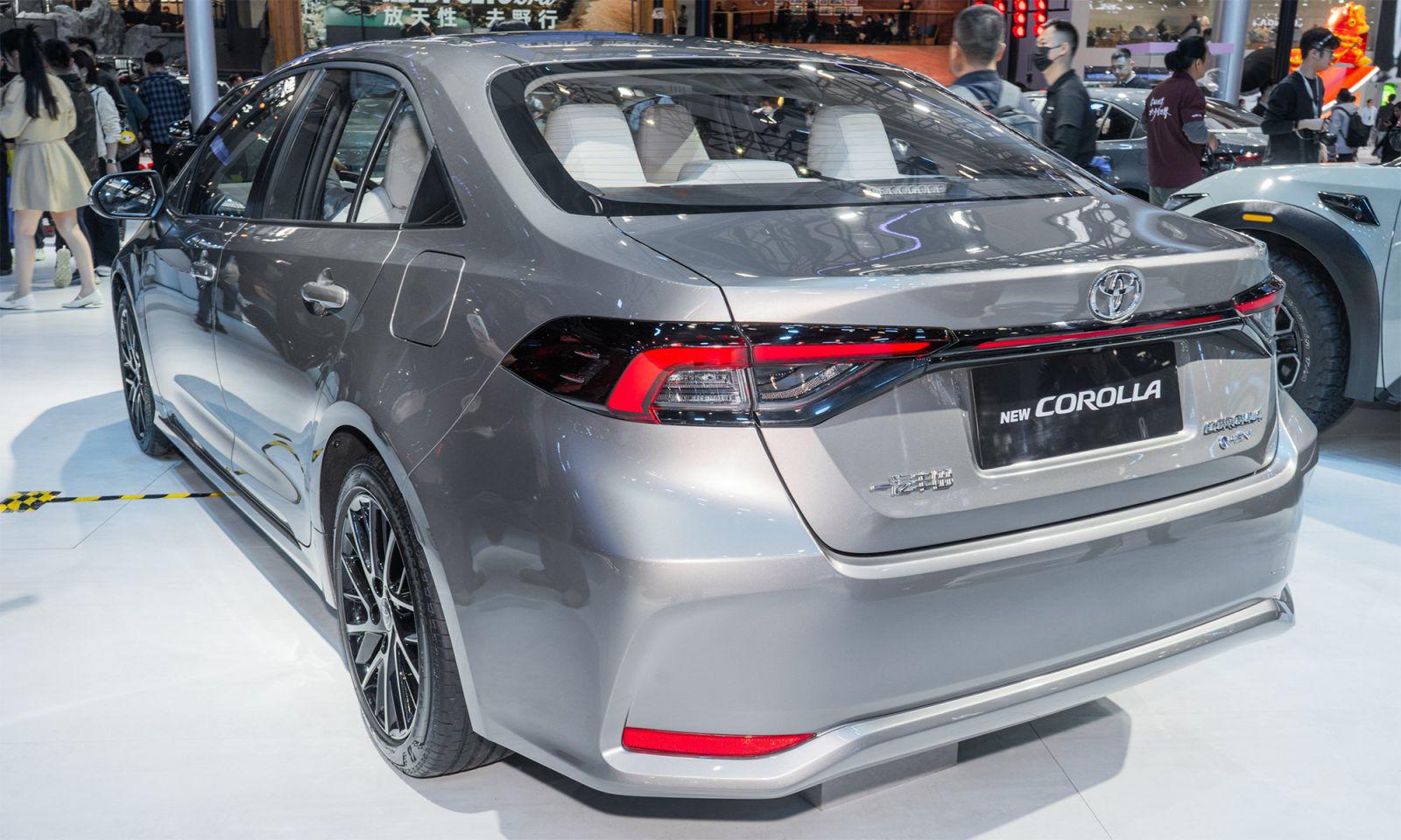 Toyota Corolla Altis phiên bản nâng cấp trình làng - 2