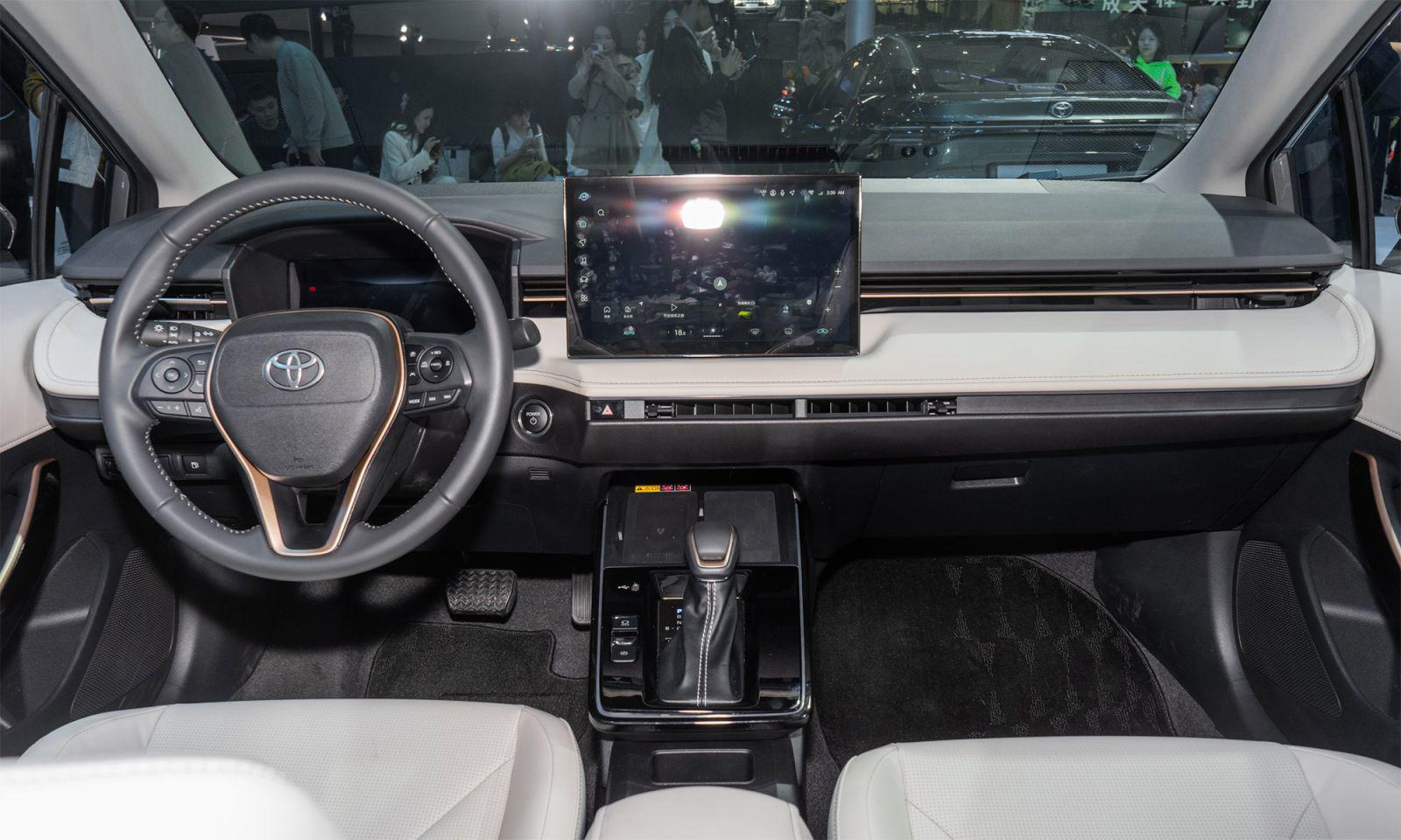 Toyota Corolla Altis phiên bản nâng cấp trình làng - 3