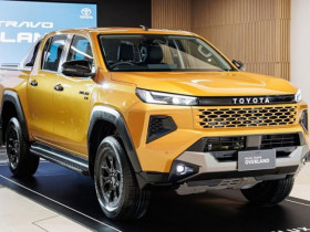 Đại lý Toyota tại Việt Nam nhận cọc dòng xe Hilux mới