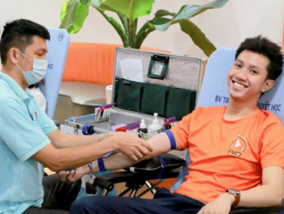 Thông tin doanh nghiệp - FWD đồng hành cùng sinh viên trên hành trình hiểu rõ tài chính cá nhân