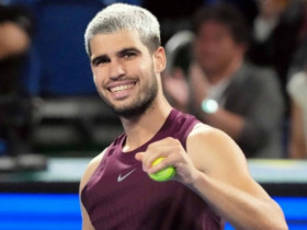 Alcaraz nói thẳng về việc kêu lịch thi đấu quá tải nhưng vẫn chăm đi giao hữu kiếm tiền