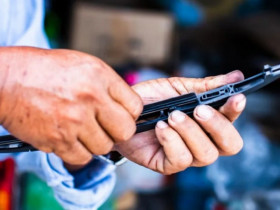 Mẹo tiết kiệm chi phí khi thay cần gạt nước ôtô