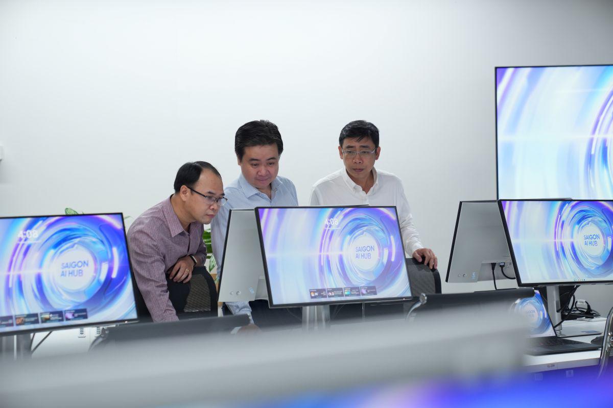 TP.HCM có phòng nghiên cứu AI đầu tiên, trang bị GPU Nvidia H100 giá cả tỷ đồng - 3