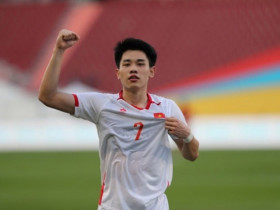 Lập cú đúp giúp U22 Việt Nam thắng Lào, Đình Bắc đắt giá thế nào?