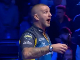 Nhà vô địch bi-a Hà Nội chỉ thẳng mặt, có hành động khiếm nhã với khán giả