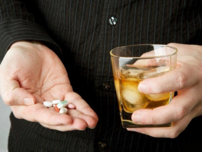 Y tế - Tuyệt đối không uống rượu khi đang sử dụng các loại thuốc này