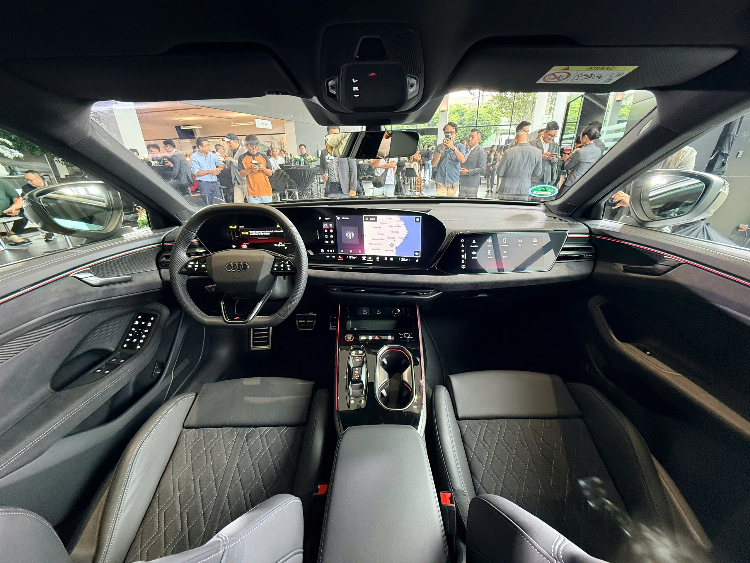 Audi A6 thế hệ mới tại Việt Nam có giá từ 2,799 tỷ đồng - 6