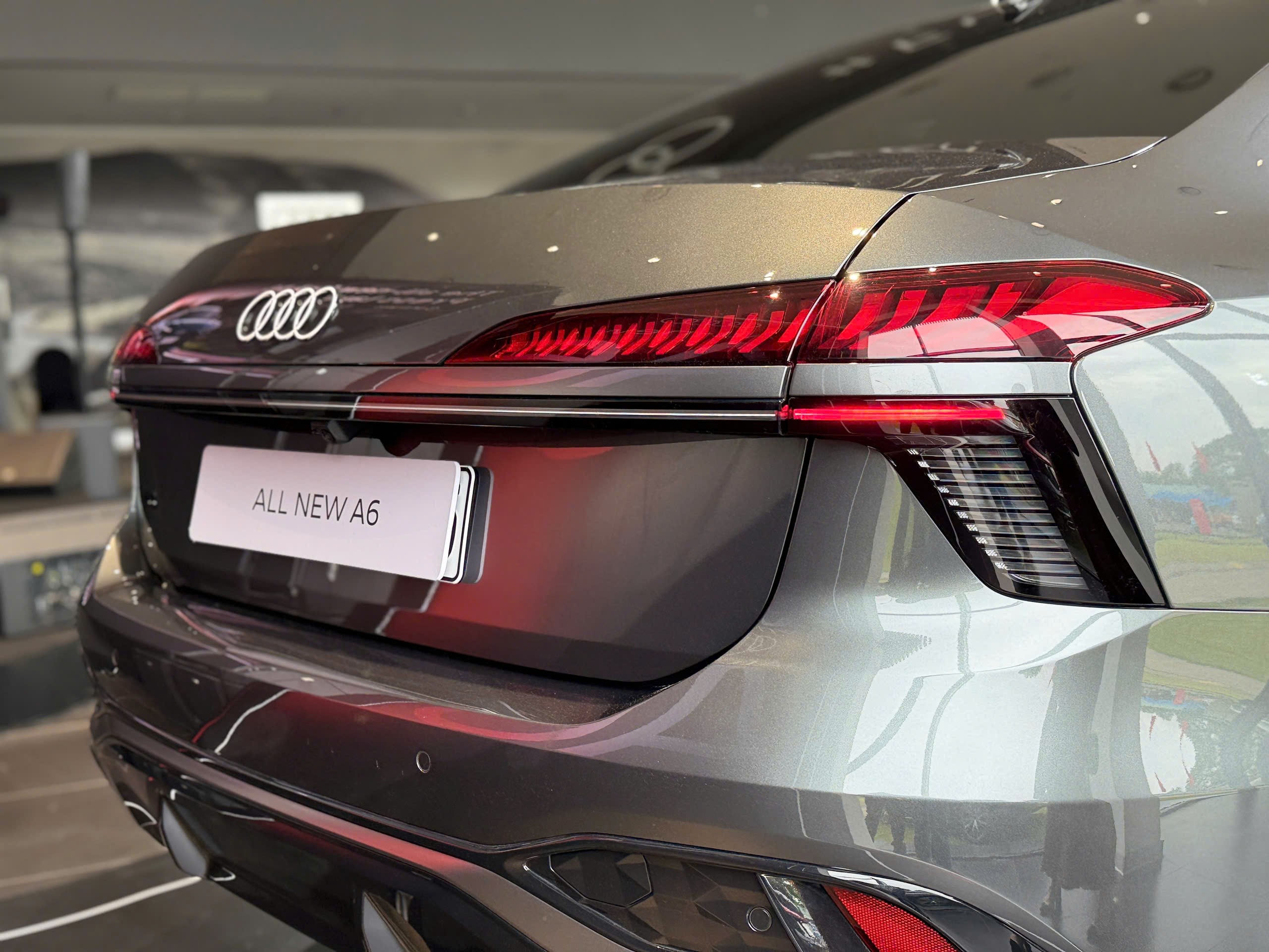 Audi A6 thế hệ mới tại Việt Nam có giá từ 2,799 tỷ đồng - 4