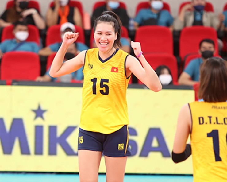 Thanh Thúy xuất hiện với giao diện mới, hot girl bóng chuyền xin nghỉ trước SEA Games - 2