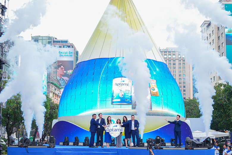 Danone lần đầu tiên mang “Vũ trụ dưỡng chất One Aptamil” tới Việt Nam - 1