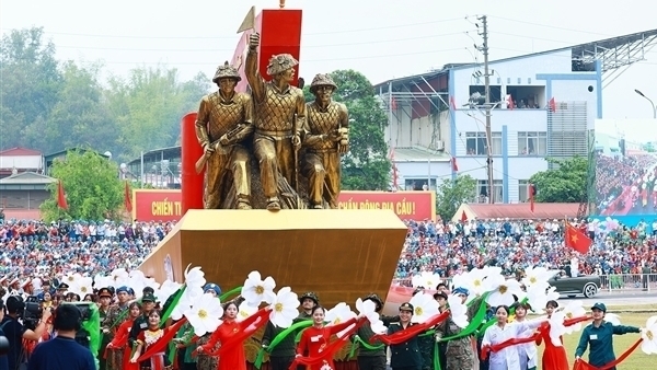 Thế nước và lòng dân trong giai đoạn phát triển mới của đất nước - Thế nước hiện nay: Những nền tảng vững chắc và thời cơ mới - 1