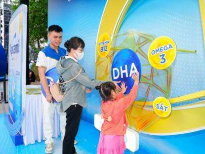 Thông tin doanh nghiệp - Danone lần đầu tiên mang “Vũ trụ dưỡng chất One Aptamil” tới Việt Nam