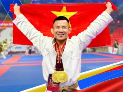 Thể thao - &quot;Quỷ lùn&quot; Hồng Sơn bị làm khó ở SEA Games, quyết tâm chiến thắng hạng 62kg