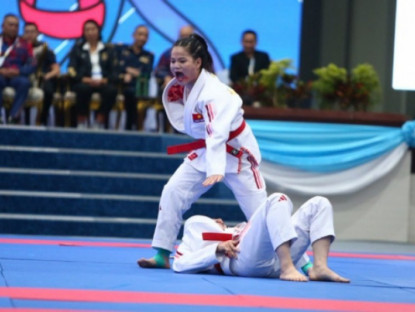Thể thao - 2 nữ võ sĩ giật huy chương SEA Games đầu tiên cho Việt Nam nhờ hóa thành...ma