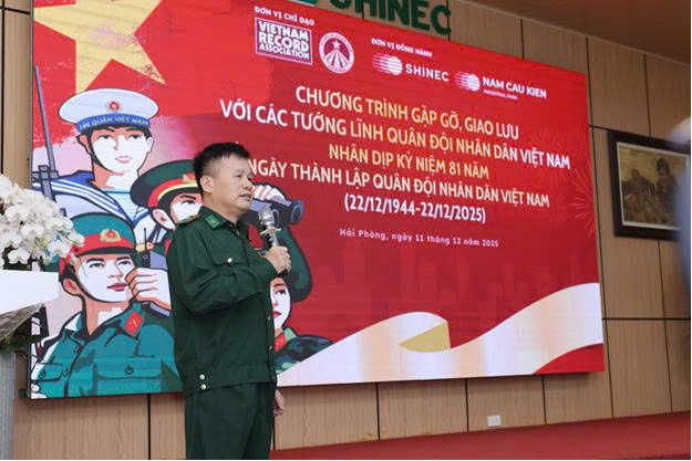 Cuộc gặp gỡ đặc biệt tại KCN Nam Cầu Kiền nhân 81 năm Ngày thành lập Quân đội Nhân dân Việt Nam - 4
