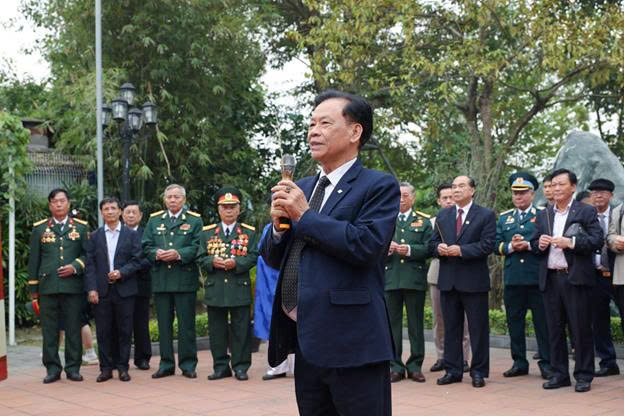 Cuộc gặp gỡ đặc biệt tại KCN Nam Cầu Kiền nhân 81 năm Ngày thành lập Quân đội Nhân dân Việt Nam - 9