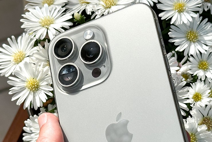 Chiếc iPhone tốt về "giá và trải nghiệm", sang hơn iPhone 17 Pro Max - 3