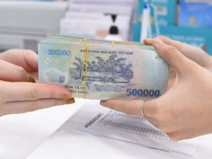 Kinh tế - Lãi tiết kiệm tăng mạnh, có 100 triệu gửi ngân hàng nhận được bao nhiêu tiền lãi?