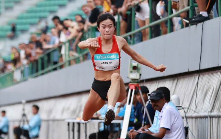 Quả cảm người đẹp Ngọc Hà dính chấn thương vẫn giật huy chương nhảy xa SEA Games - 3