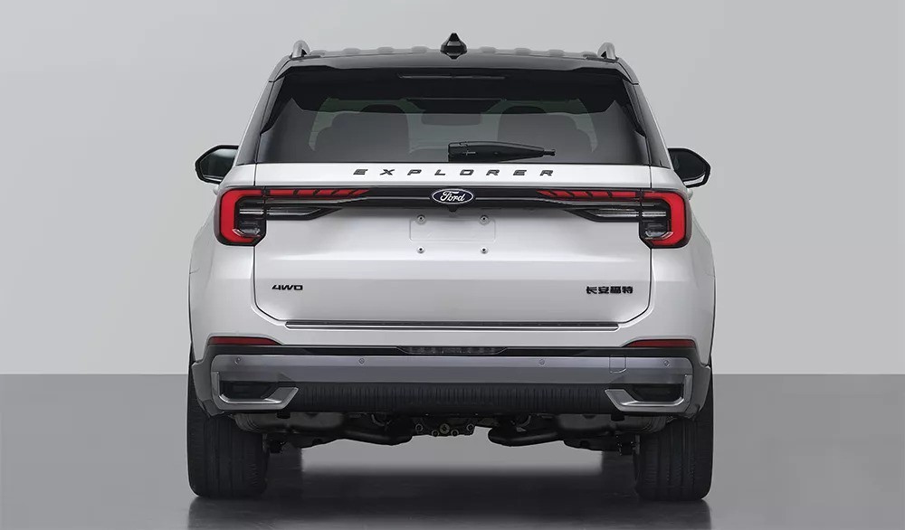 Xem trước mẫu Ford Explorer dành riêng cho thị trường Trung Quốc - 3