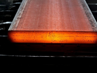 Kinh tế - Trung Quốc siết xuất khẩu thép, quặng sắt quay đầu giảm giá