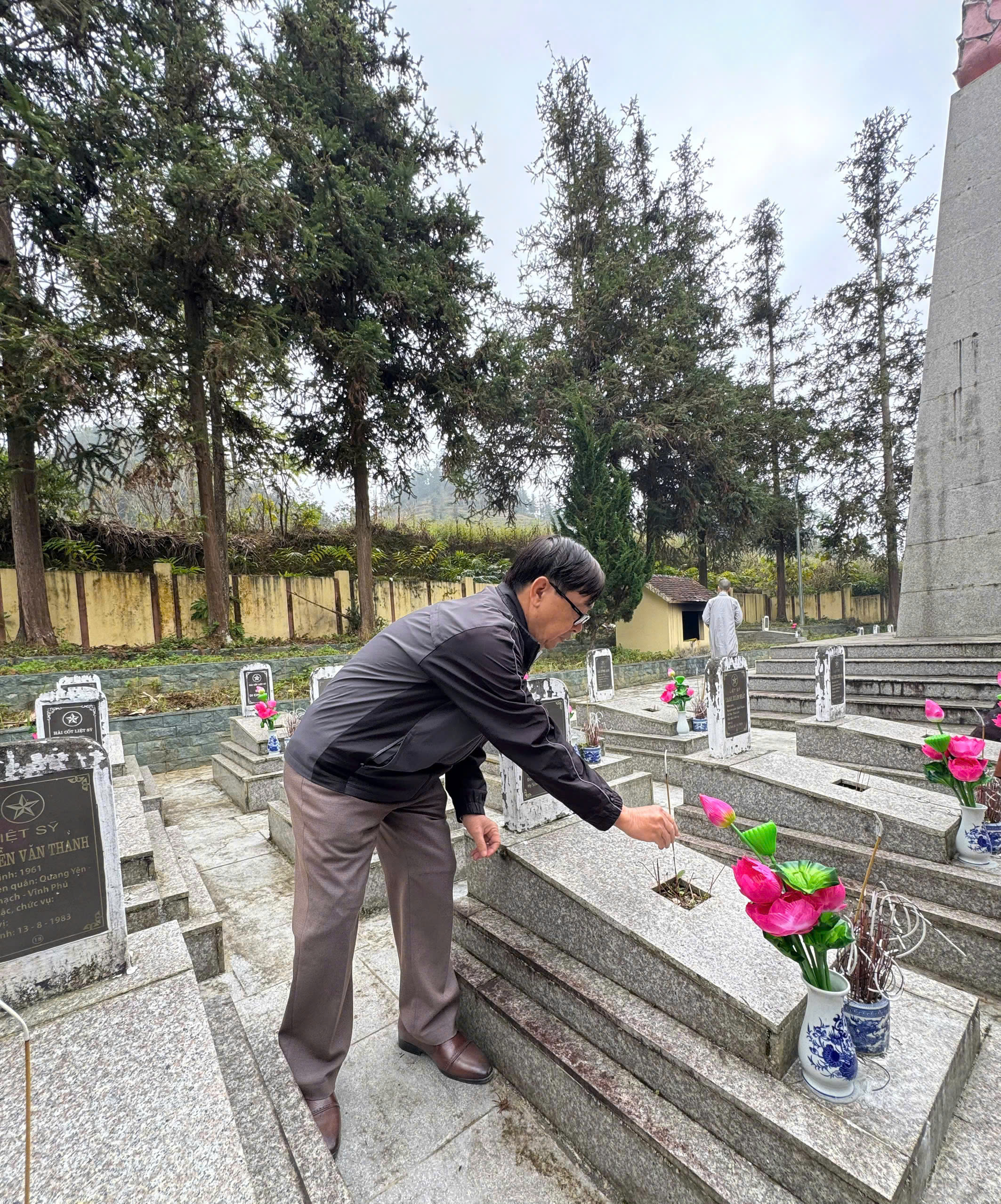 Pha Long nơi biên cương Tổ Quốc (viết nhân kỷ niệm Ngày thành lập Quân đội nhân dân Việt Nam 22/12) - 1