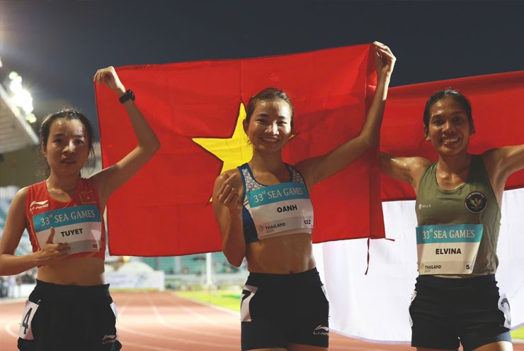 Điền kinh liên tục giật HCV, đoàn thể thao Việt Nam nỗ lực đua bảng xếp hạng SEA Games - 1