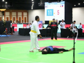 Bức xúc pencak silat: Võ sĩ Việt bị ngất vì đòn sai luật, trọng tài xử thua luôn