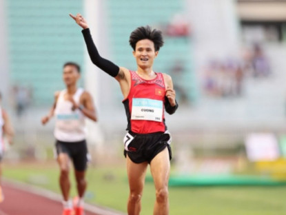 Thể thao - Xúc động Trung Cường giật HCV SEA Games, mang tiền về chữa bệnh cho mẹ