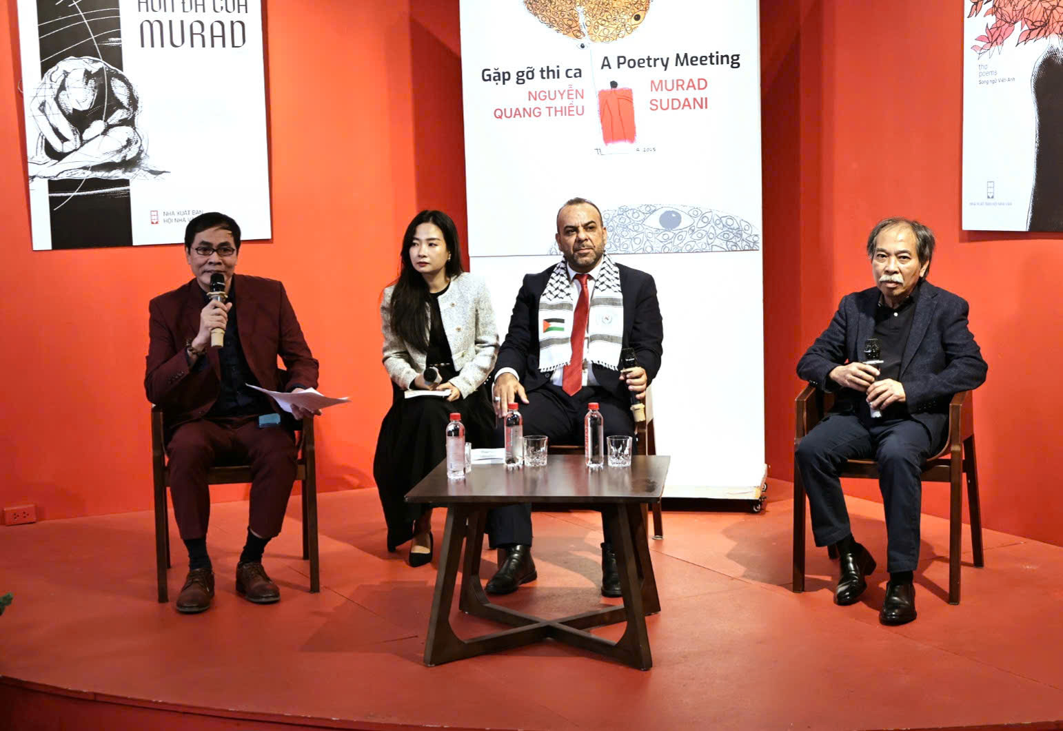 "Dưới bóng ô liu" và “Hòn đá của Murad”: Khi hai tập thơ chung một thông điệp nhân văn - 2