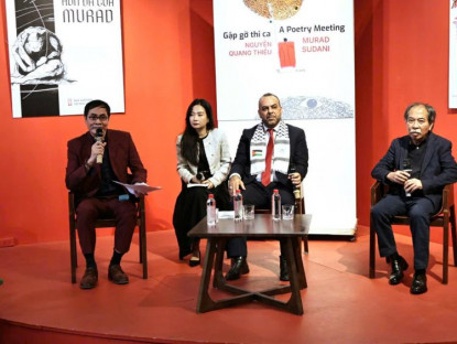 Văn thơ - "Dưới bóng ô liu" và “Hòn đá của Murad”: Khi hai tập thơ chung một thông điệp nhân văn