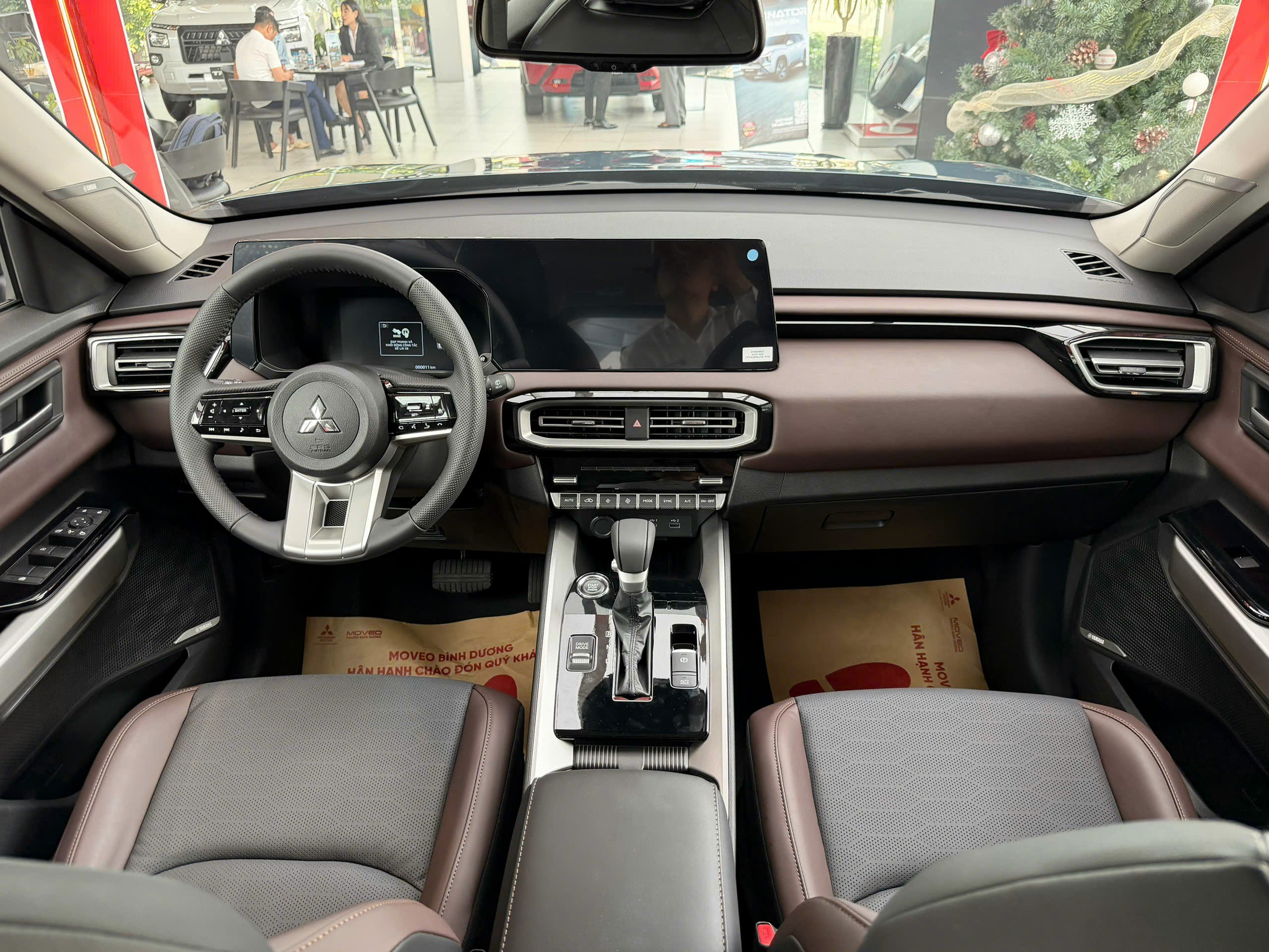 Cận cảnh Mitsubishi Destinator Premium giá từ 780 triệu đồng - 8