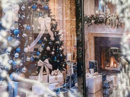 Thông tin doanh nghiệp - Trải nghiệm không gian Giáng sinh đậm chất Châu Âu tại PNJ NEXT