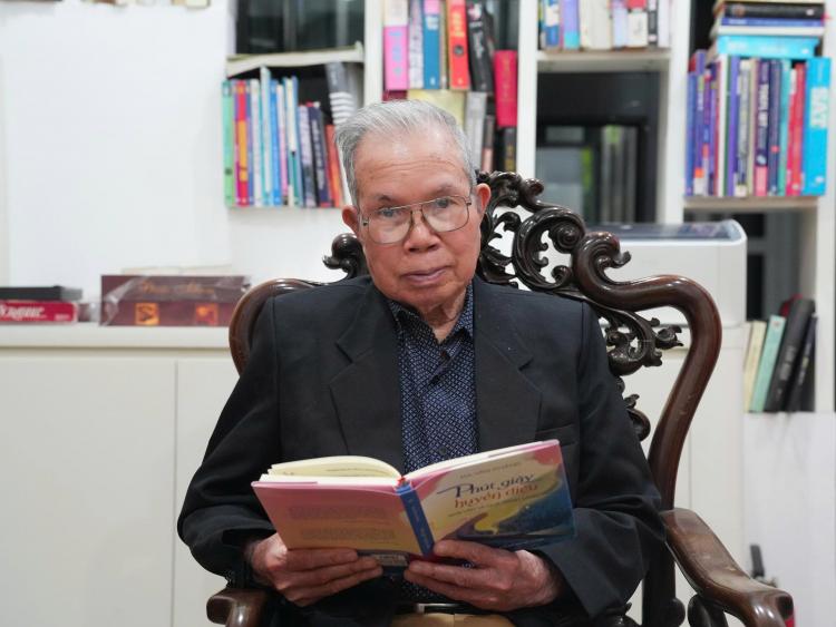 Phút giây huyền diệu - nhà văn và quá trình sáng tạo, một cuốn sách hay của Ma Văn Kháng