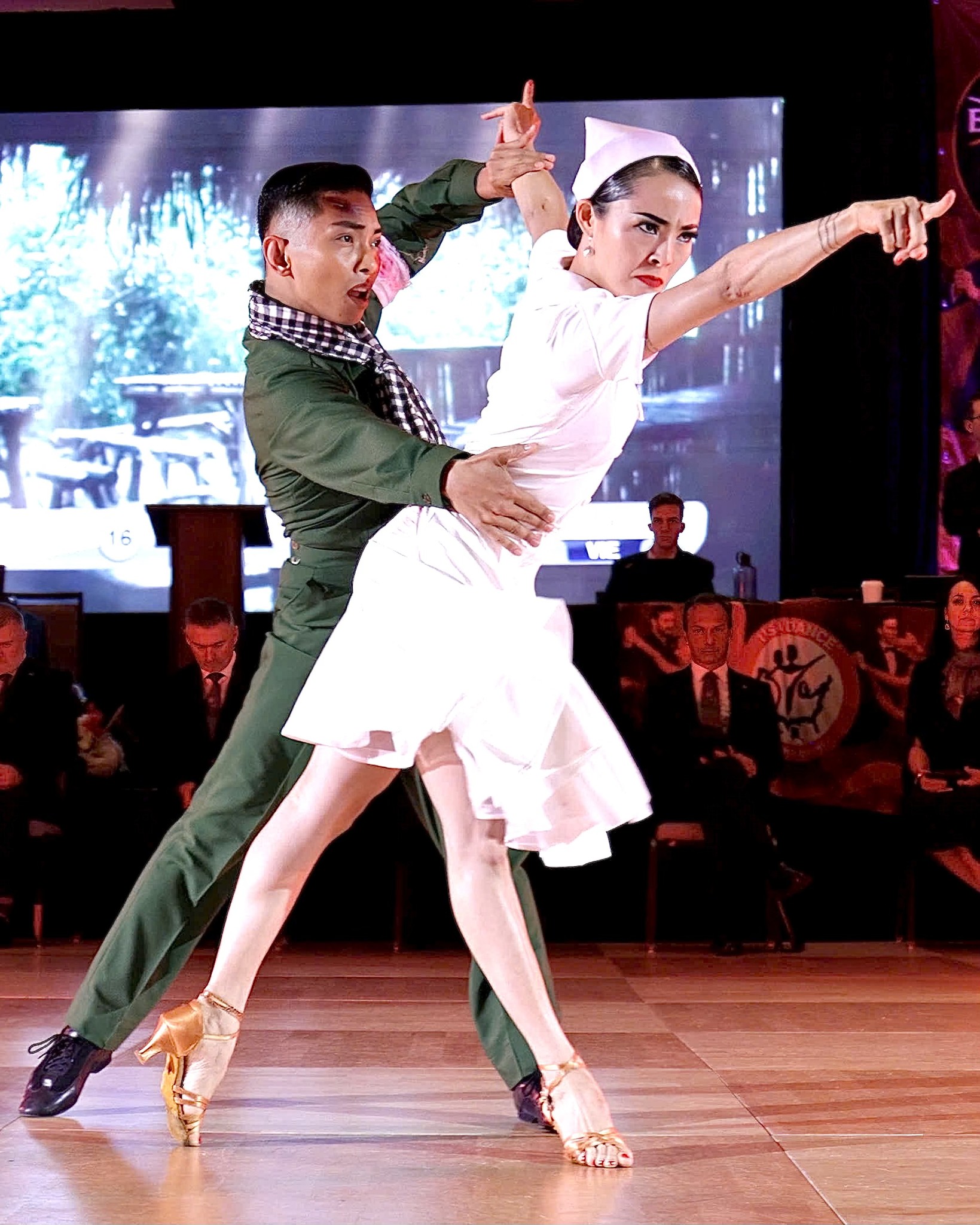 500 vũ công tham gia xác lập kỷ lục Việt Nam với chủ đề “Hà Nội vũ điệu xanh”  - 1