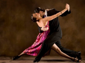 500 vũ công tham gia xác lập kỷ lục Việt Nam với chủ đề “Hà Nội vũ điệu xanh” 