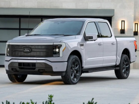 Ford ngừng sản xuất dòng xe bán tải điện F150 Lightning