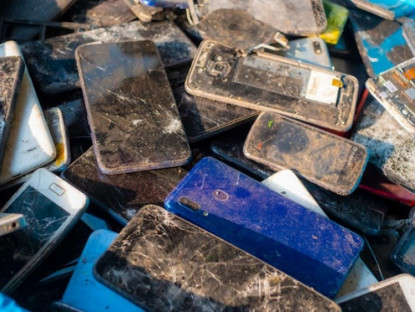 Công nghệ - T1 Phone vẫn bặt vô âm tín, công ty nhà Trump bán điện thoại tân trang với giá trên trời