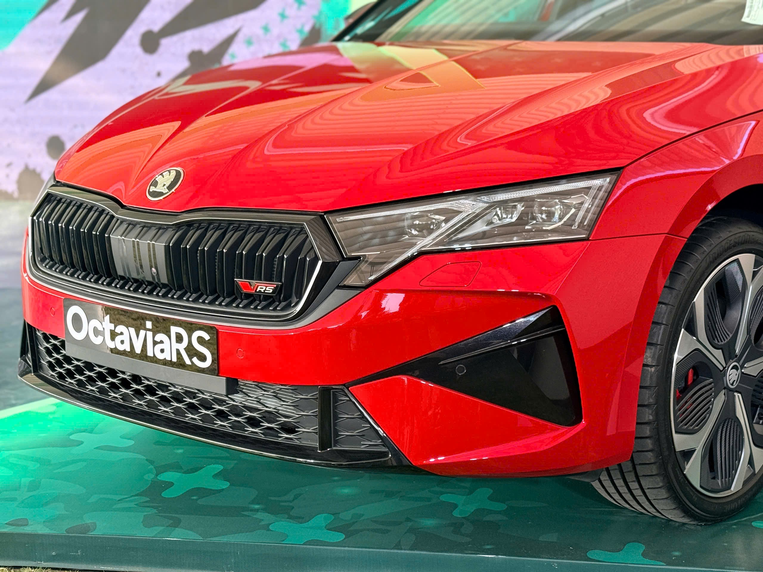 Chi tiết mẫu xe hiệu suất cao Skoda Octavia RS đầu tiên tại Việt Nam - 4