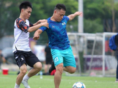 Thể thao - Sôi động giải bóng đá SJC Cup 2025: 10 đội bóng tranh ngôi vô địch