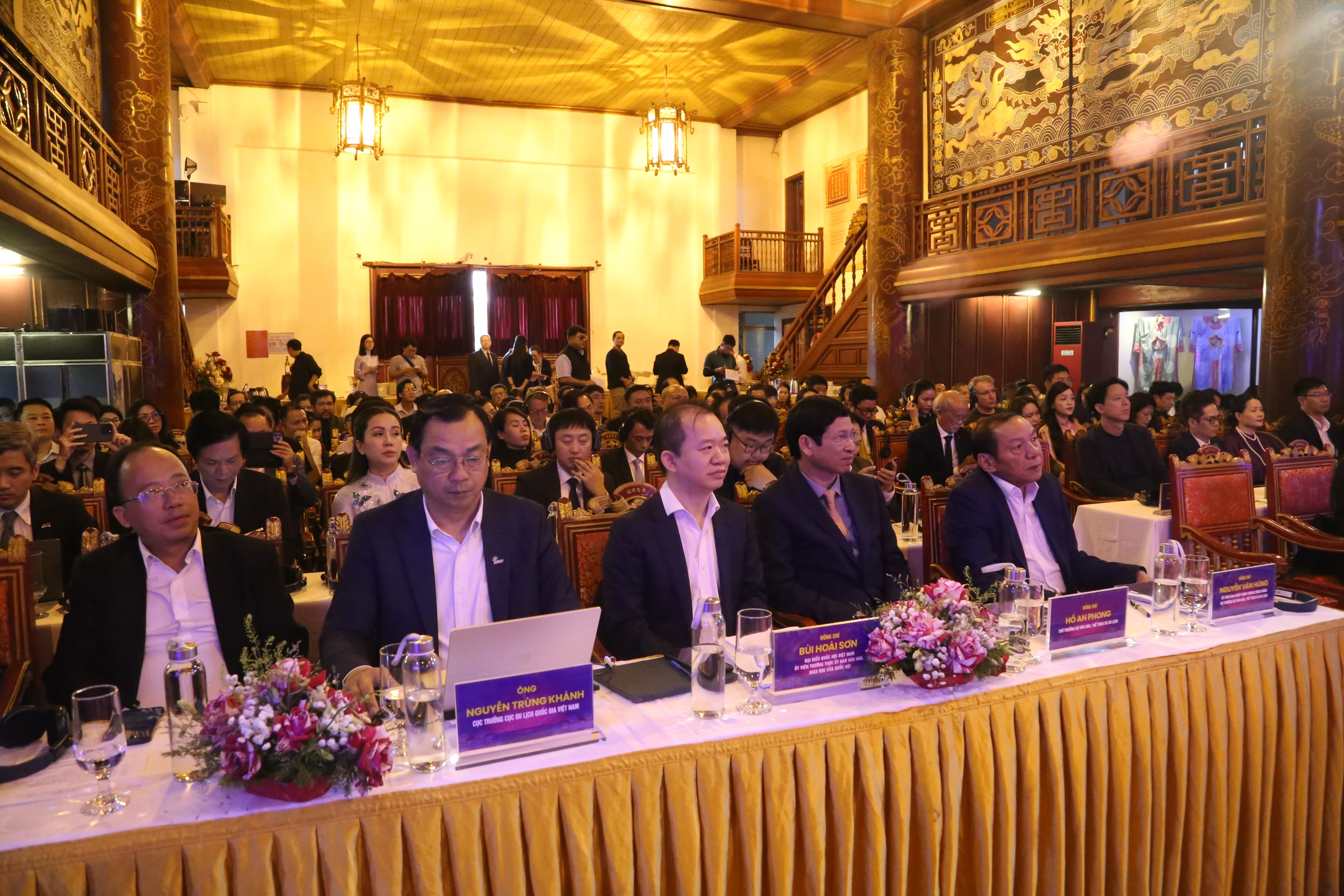 Bàn giải pháp phát triển công nghiệp văn hóa gắn với du lịch - 1