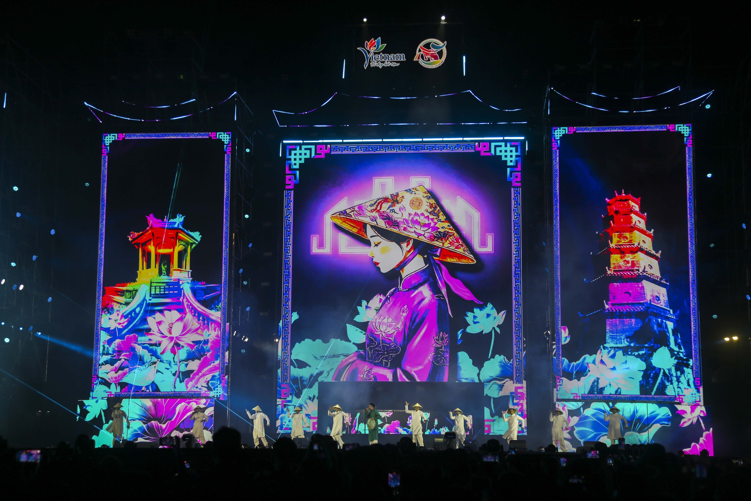 Huế khép lại Năm Du lịch quốc gia 2025 đầy ấn tượng - 3